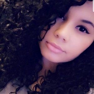 Meet your Posher, Juls